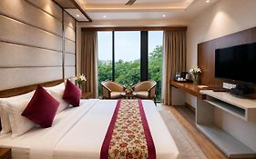 Hotel IP Royal By Qotel - Karkardooma&East Delhi